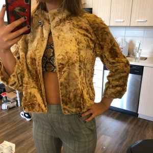 VINTAGE quarter sleeved jacket